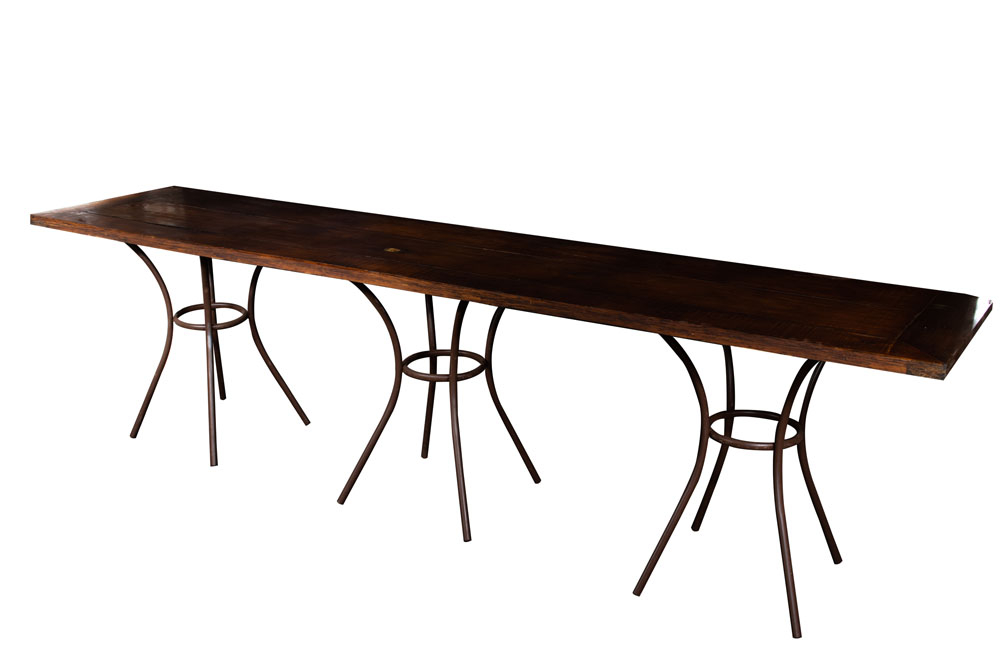 MESA IMBUIA RIPADA COM PÉ DE FERRO