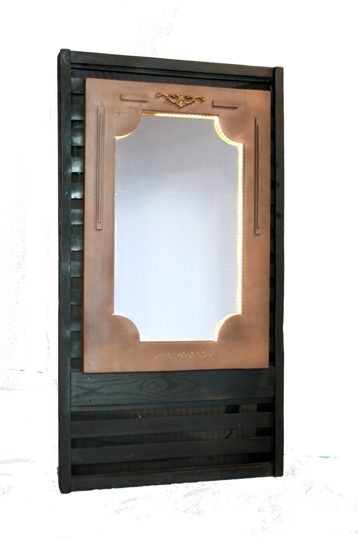 ESPELHO COM BASE RIPADA E ESPELHO COM LED